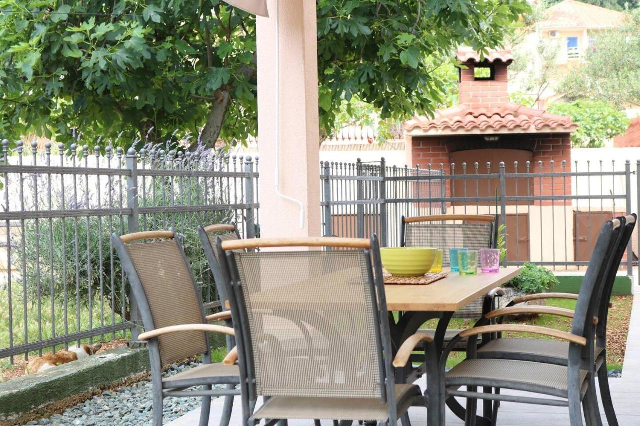 Apartments Ela Trogir Zewnętrze zdjęcie